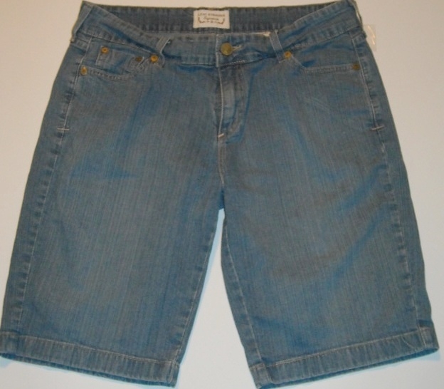 BERMUDA LEVIS TALLA 14